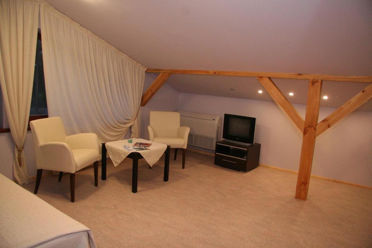 Room In Bb - Valensija - Suite For Two In Nice Hotel Jūrkalne Eksteriør bilde